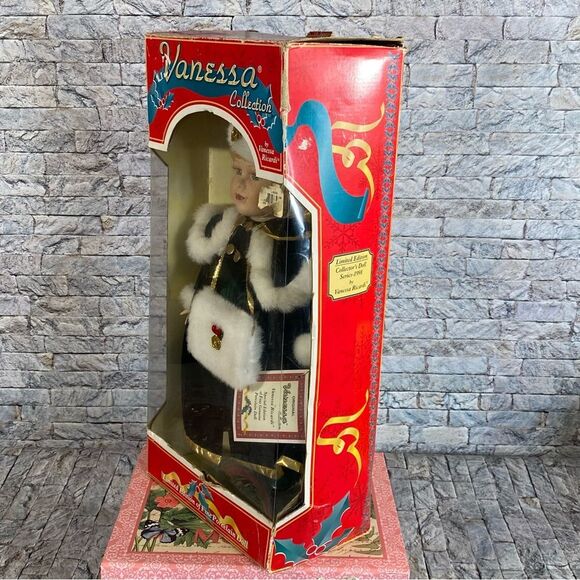 Porcelain Vintage Doll Special Edition by Vanessa Ricardi Collectible - Picture 11 of 11